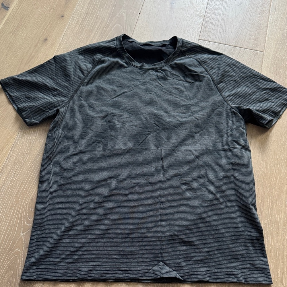 lululemon athletica Charcoal Short Sleeve Tee